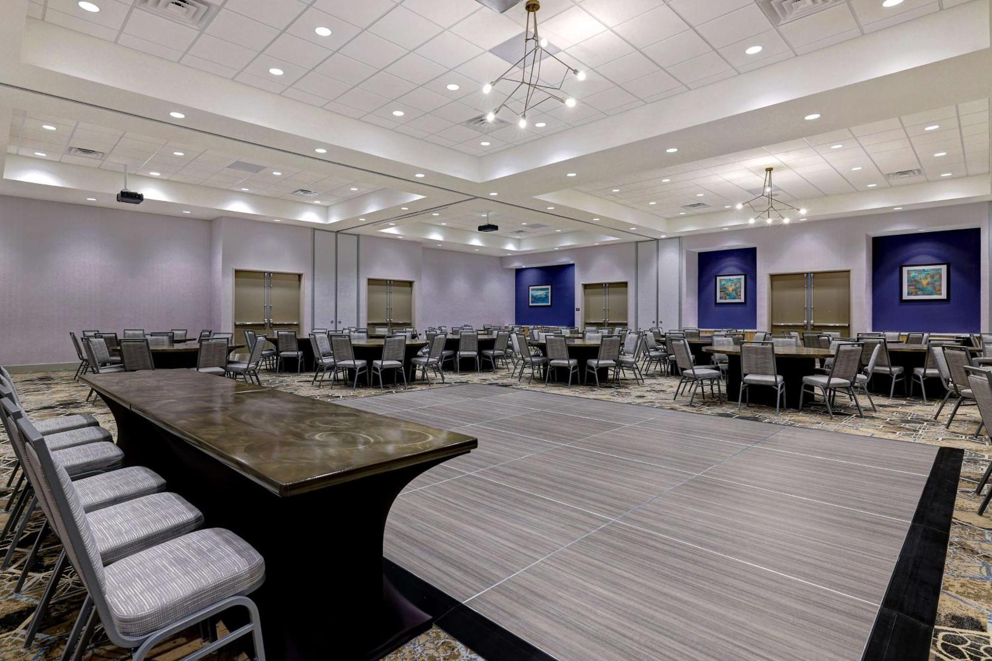 Hilton Garden Inn Cedar Rapids Exteriér fotografie
