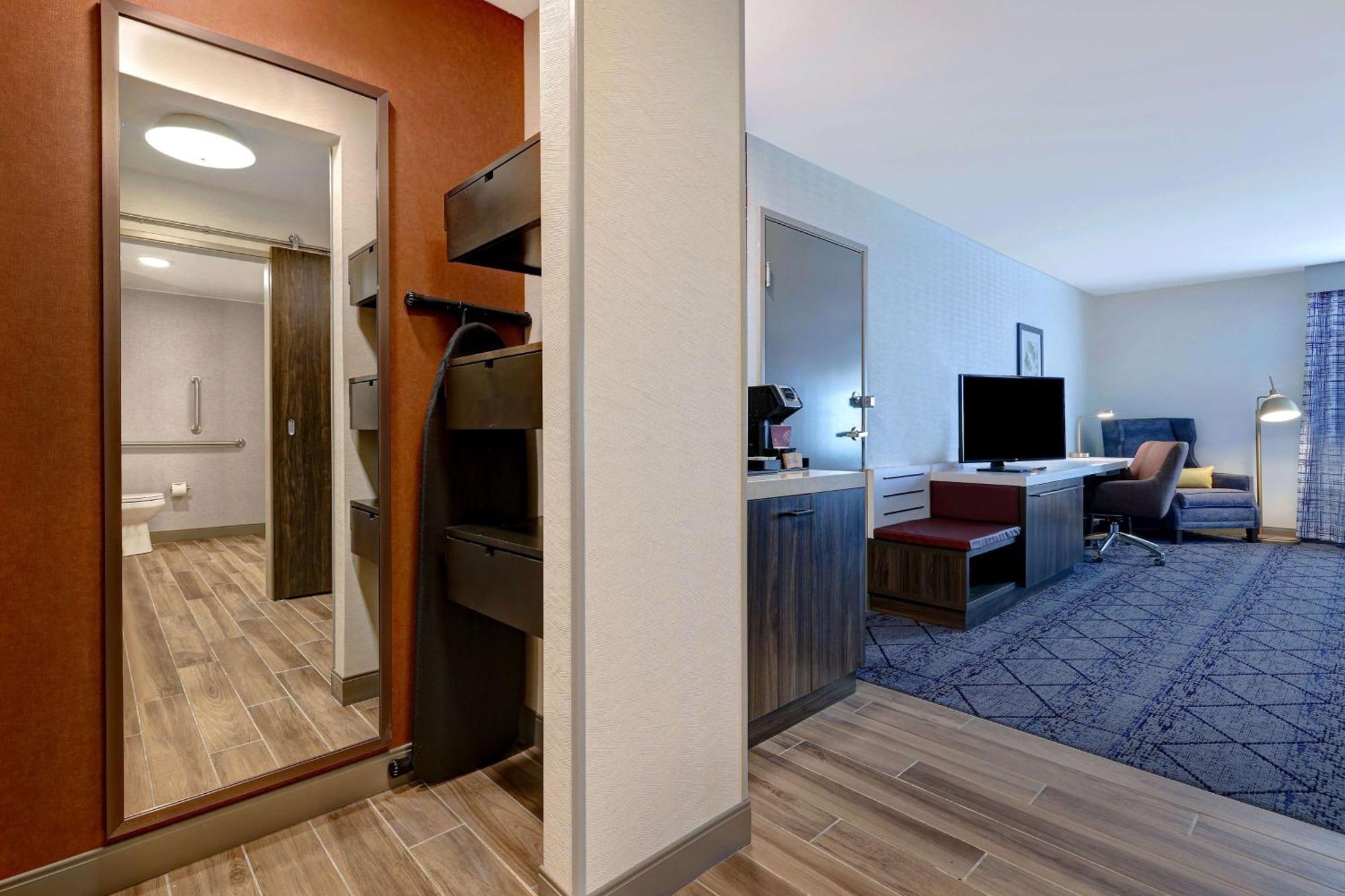 Hilton Garden Inn Cedar Rapids Exteriér fotografie