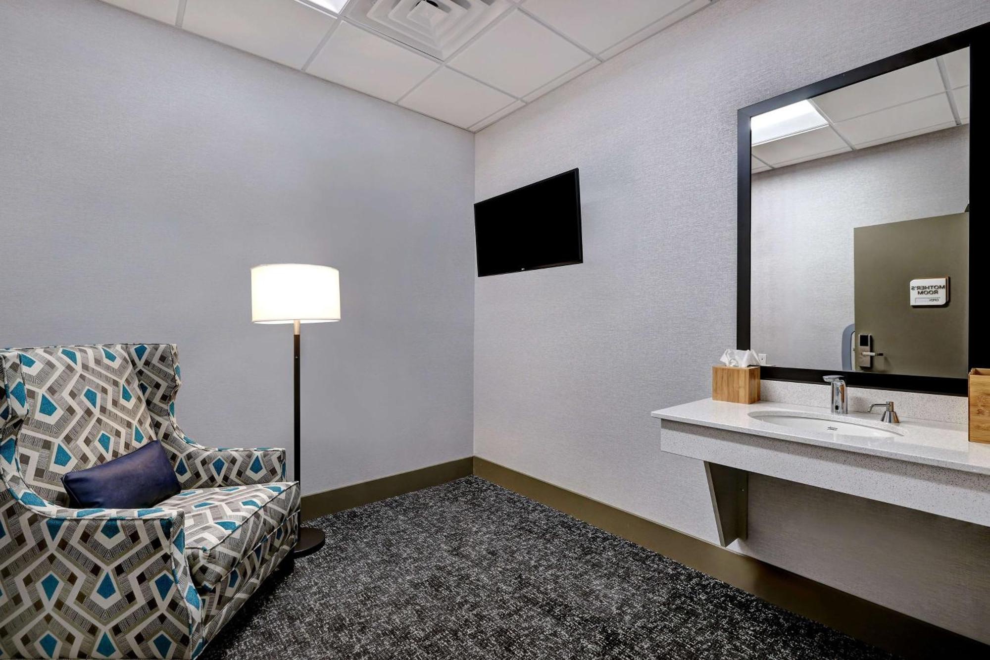 Hilton Garden Inn Cedar Rapids Exteriér fotografie